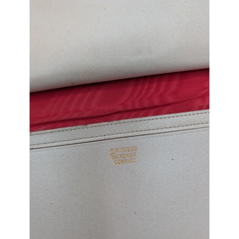 Princess Gardner Off White Cowhide Leather Wallet Red Rose Embroidered Clutch